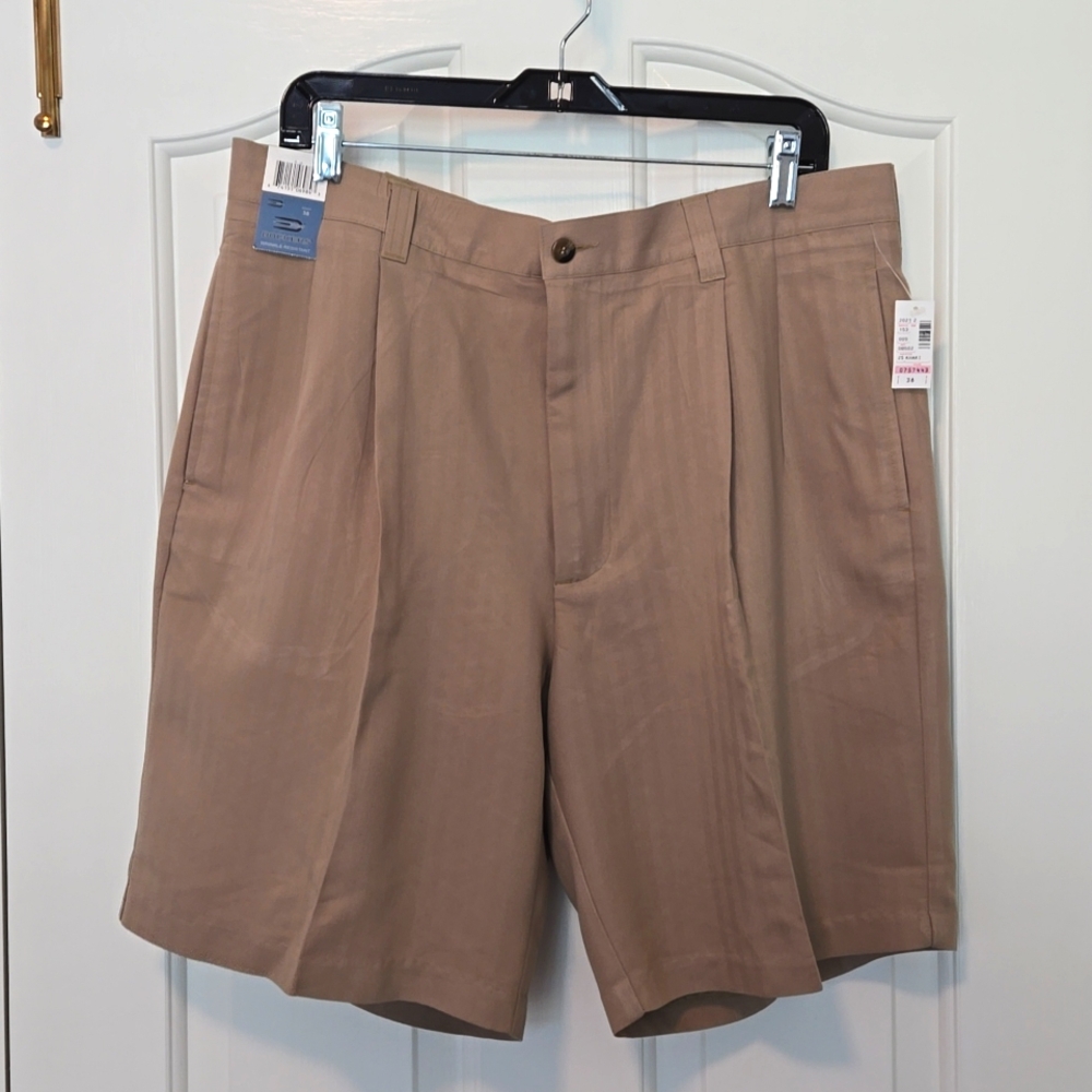 Dockers Tour Khaki Golf Shorts 38 NWT | Pleated Relaxed Fit